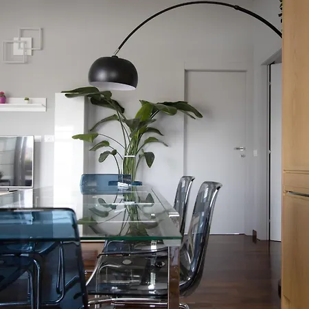 Penthouse With Patio & 2 Baths, 10 Min To Duomo-3